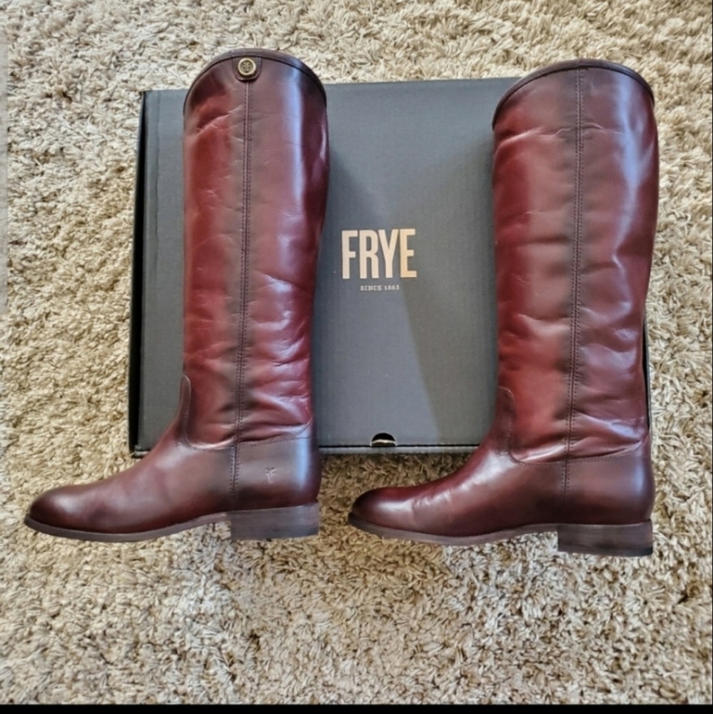 Frye Melissa Button2 in Redwood Leather